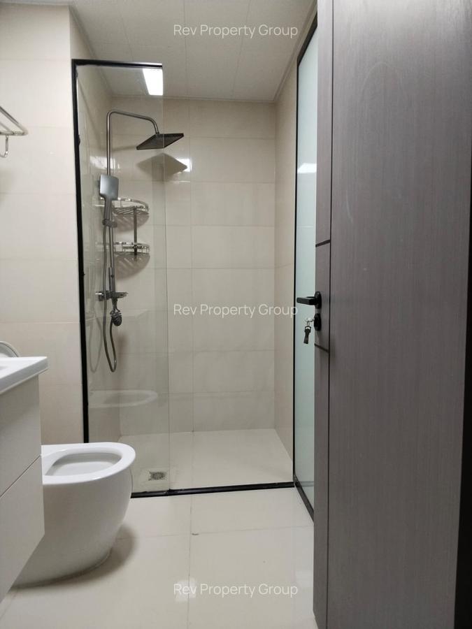 Serviced 1 Bed Apartment with En Suite in Westlands Area - 9