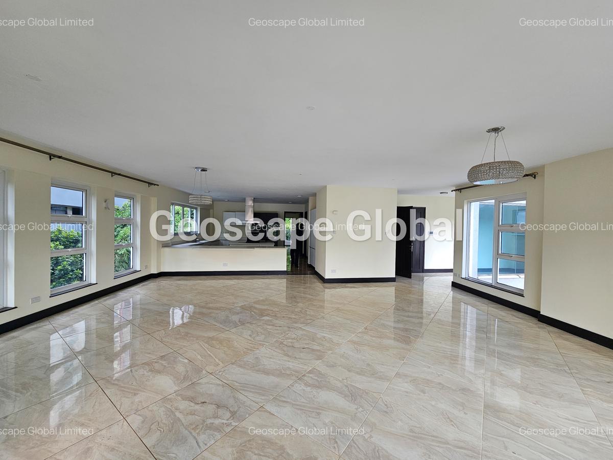 4 Bed Apartment with En Suite in Spring Valley - 11