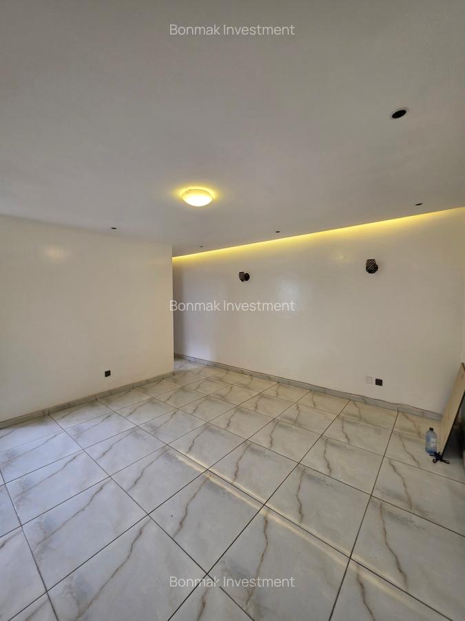 5 Bed Townhouse with En Suite at Lavington Green - 10