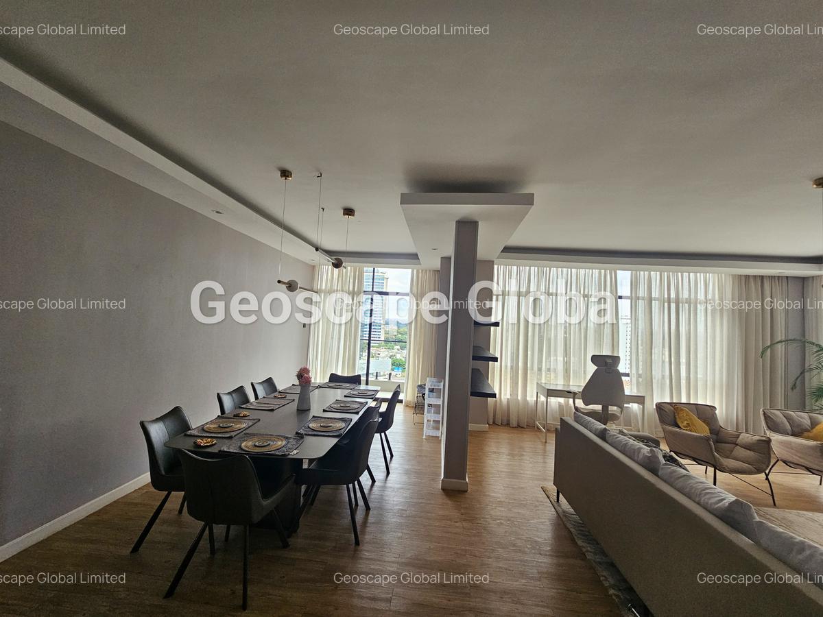 3 Bed Apartment with En Suite in Brookside - 7
