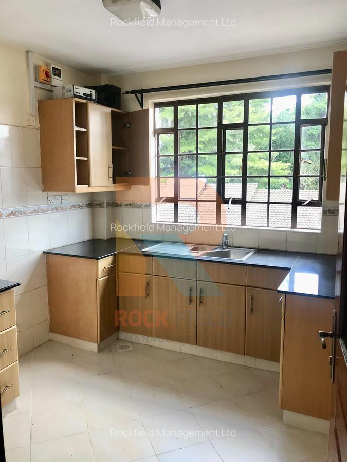 2 Bed Apartment with En Suite in Brookside - 2
