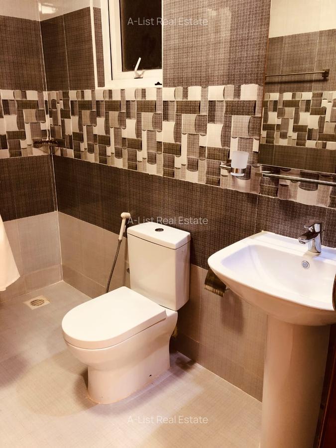 3 Bed Apartment with En Suite at Oloitoktok Road - 12