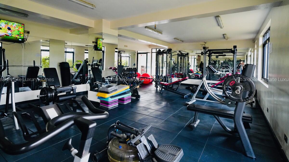4 Bed Apartment with En Suite at 2026-535 - 19