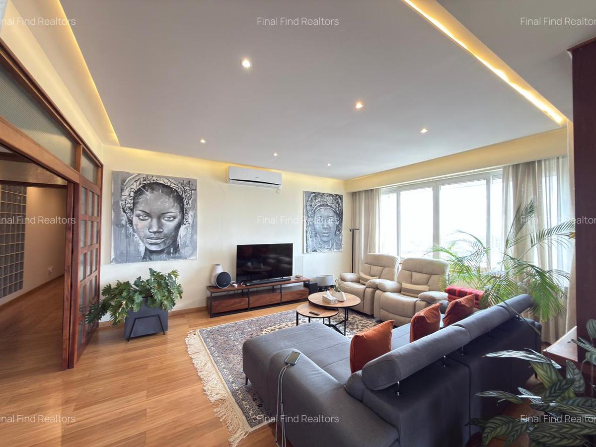 Serviced 3 Bed Apartment with En Suite in Parklands - 12