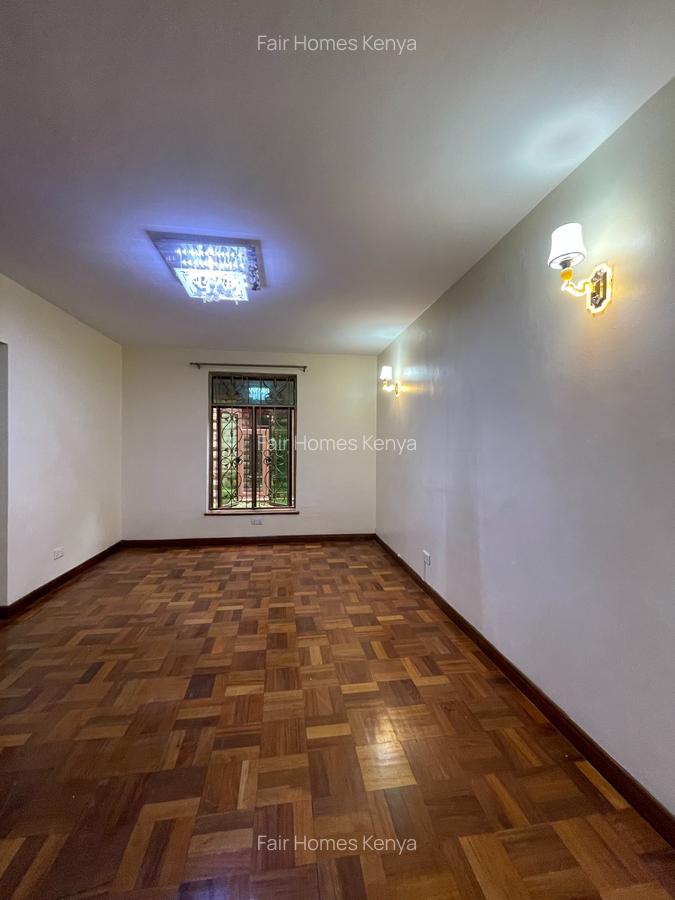 5 Bed Townhouse with En Suite at Othaya Road - 3