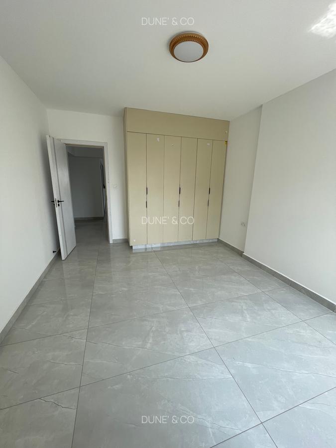 3 Bed Apartment with En Suite in Westlands Area - 13