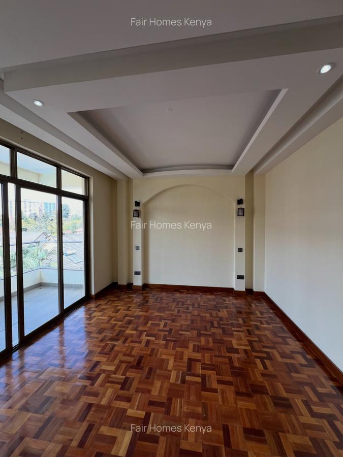 2 Bed Apartment with En Suite at Othaya Road - 9