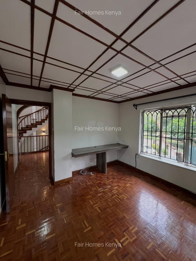 5 Bed Townhouse with En Suite at James Gichuru - 7
