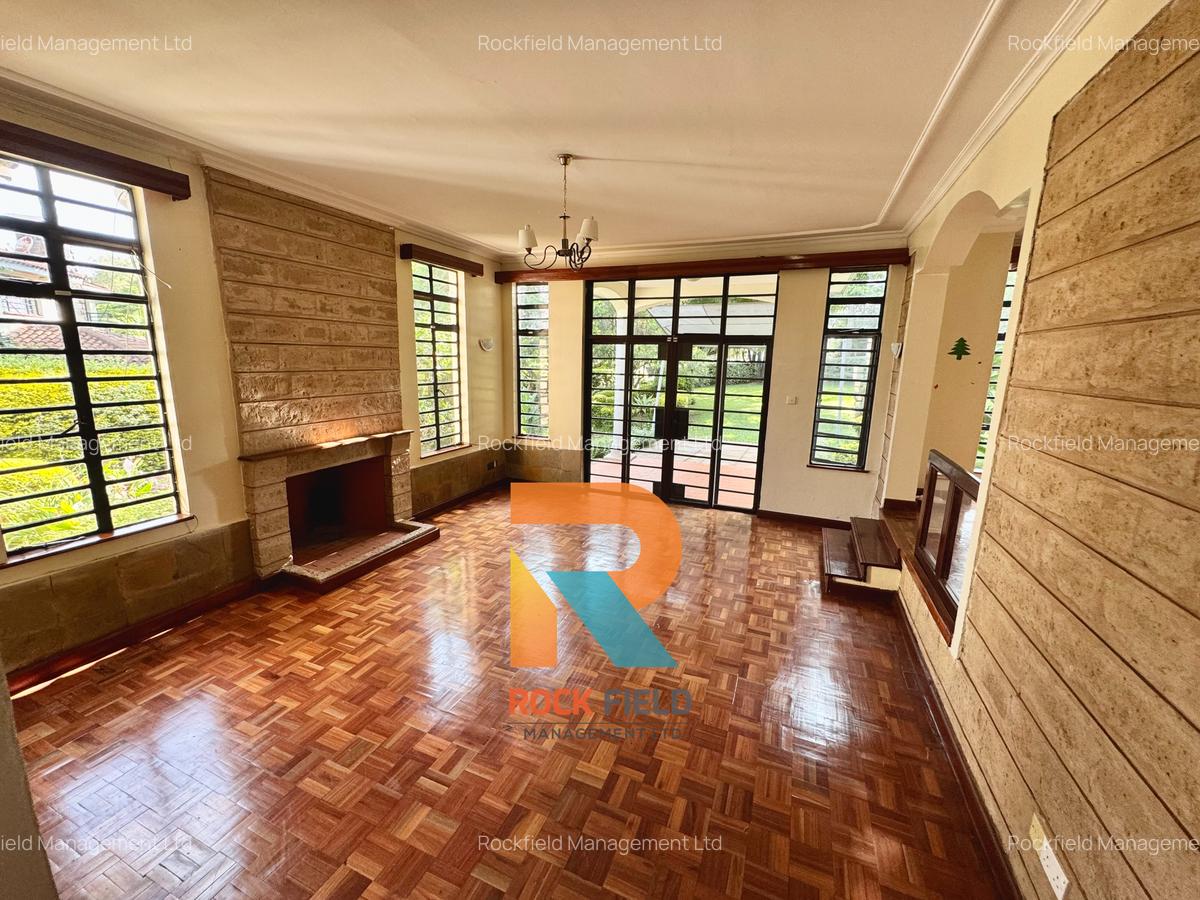 4 Bed Townhouse with En Suite at Redhill Road - 2