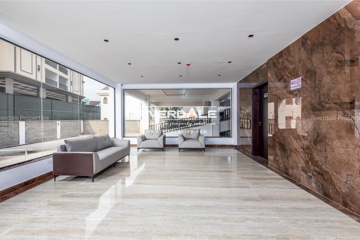 80,000 ft² Office with Backup Generator in Brookside - 1