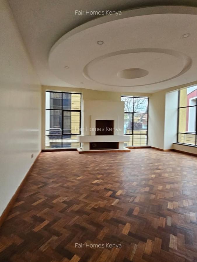 5 Bed Townhouse with En Suite at Lavington Green - 2