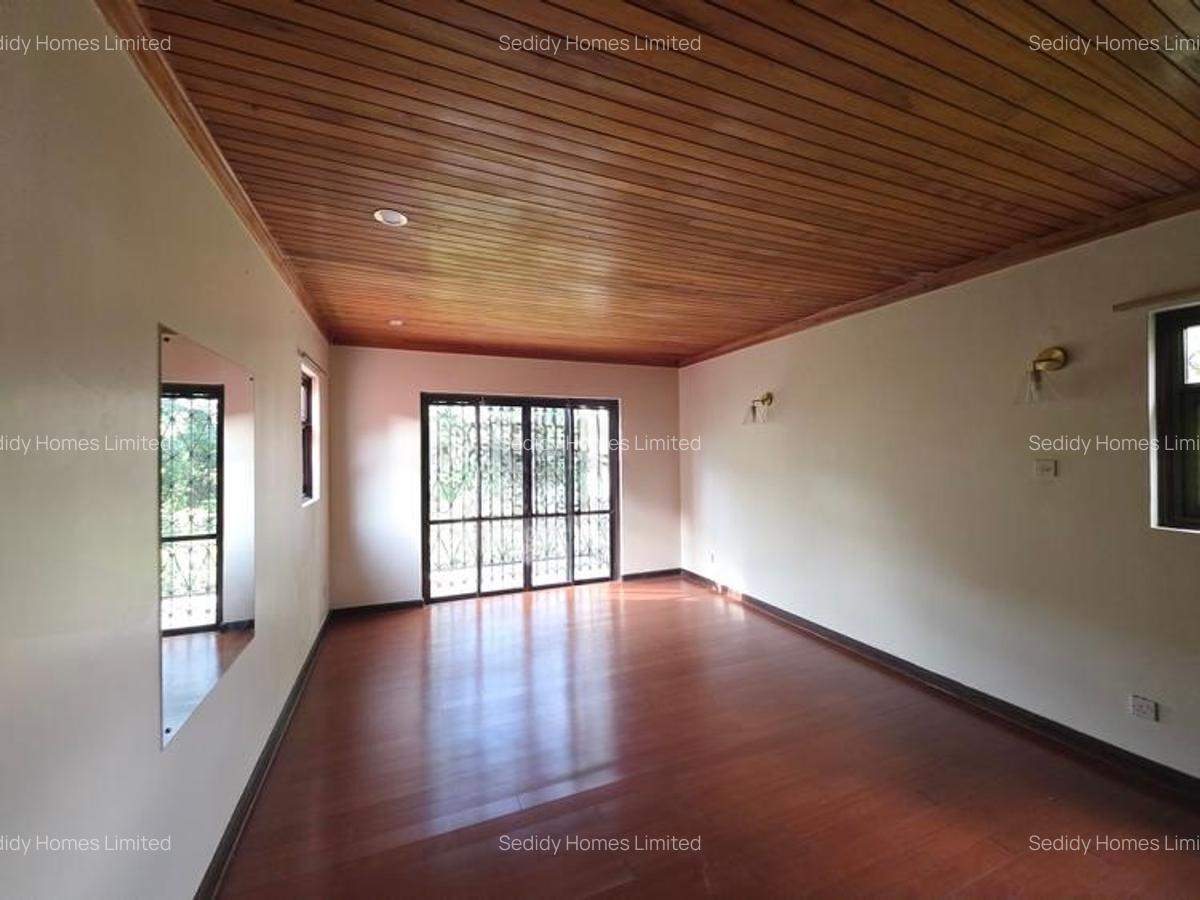5 Bed House with En Suite in Muthaiga - 8