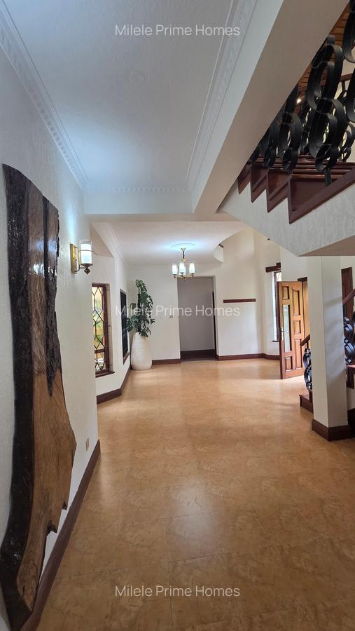5 Bed Villa with En Suite at Mimosa Road - 14