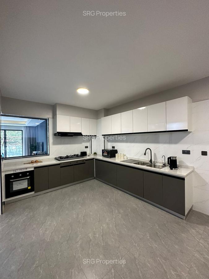 4 Bed Apartment with En Suite in Lavington - 12