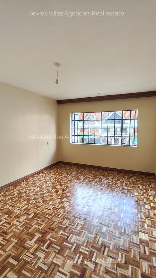 5 Bed Townhouse with En Suite at Brookside - 9