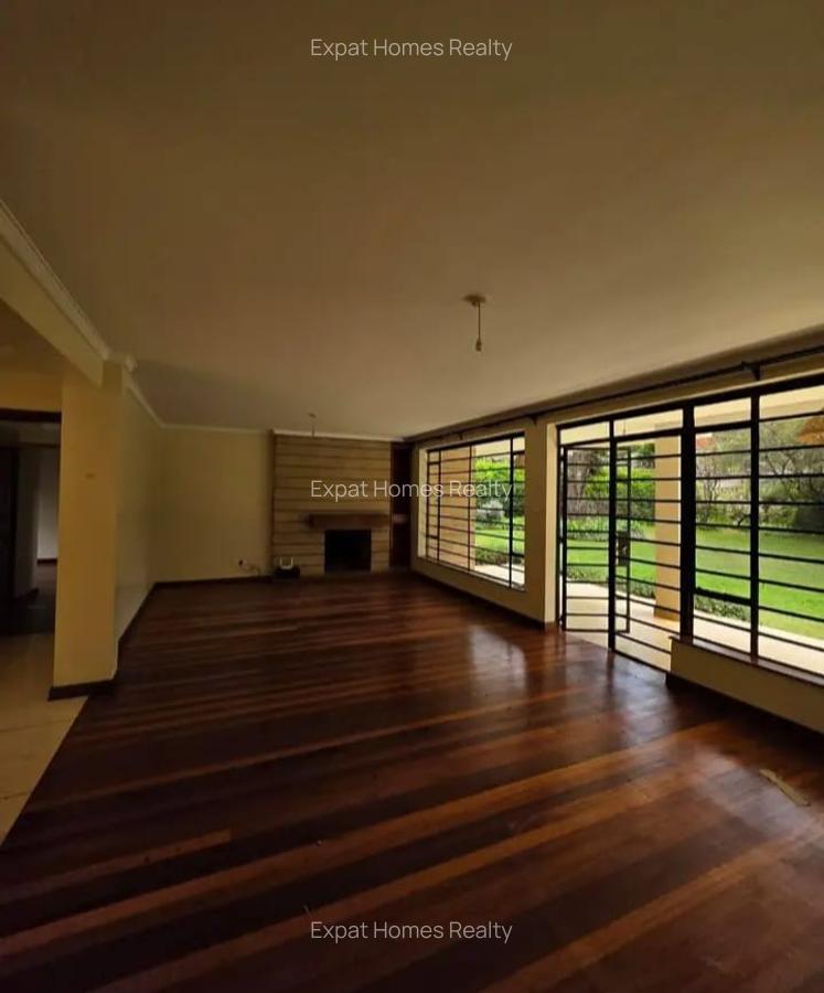 5 Bed Villa with En Suite in Lavington - 10
