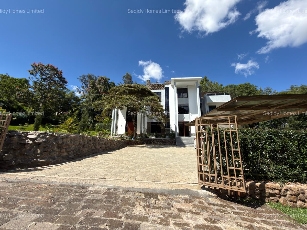 6 Bed Villa with En Suite in Karen - 1