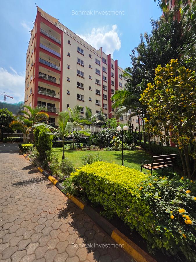 4 Bed Apartment with En Suite at Brookside Drive - 1