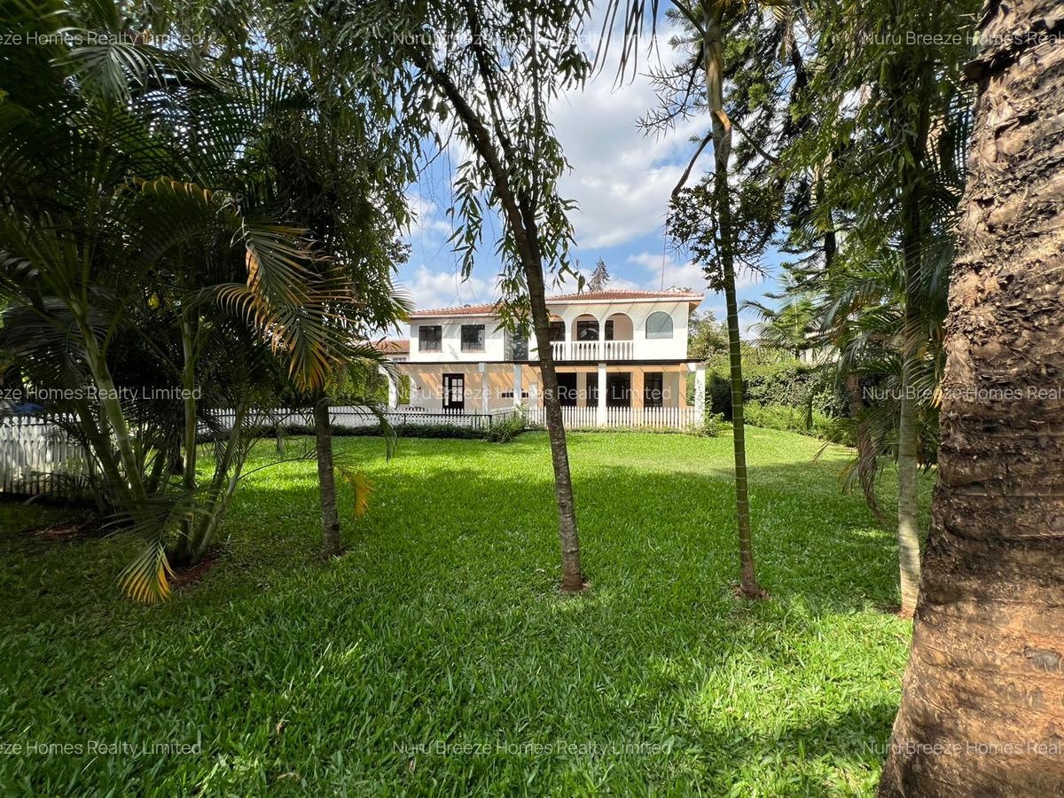 5 Bed House with En Suite in Garden Estate - 20