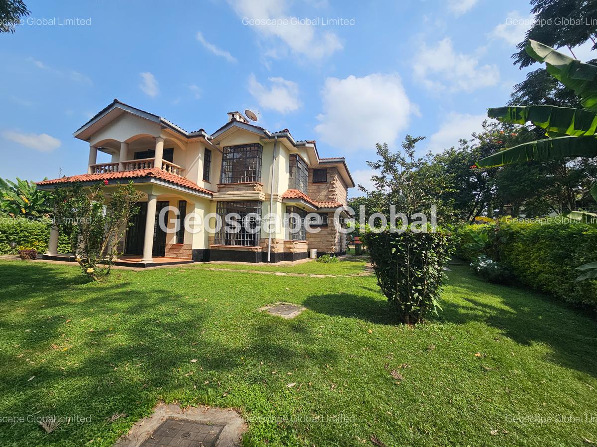 4 Bed House with En Suite in Nyari - 1