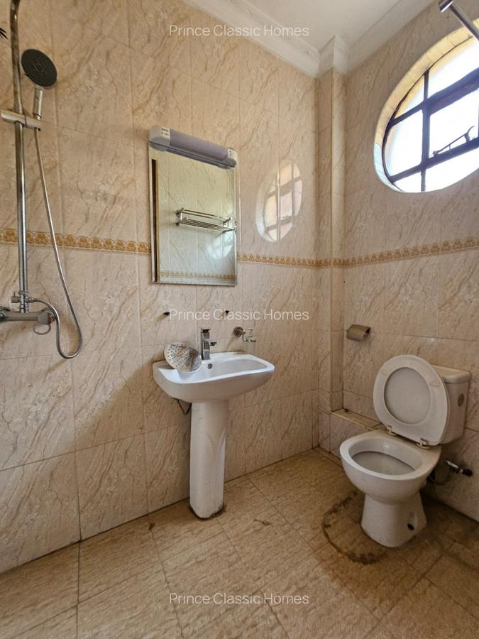 3 Bed Apartment with En Suite in Lavington - 4