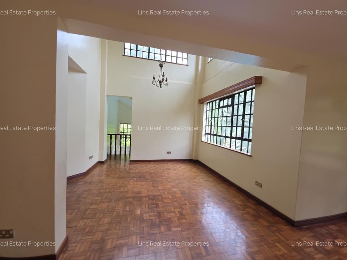 4 Bed Townhouse with En Suite in Kitisuru - 14