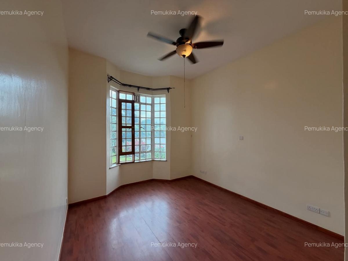 5 Bed Townhouse with En Suite in Runda - 6