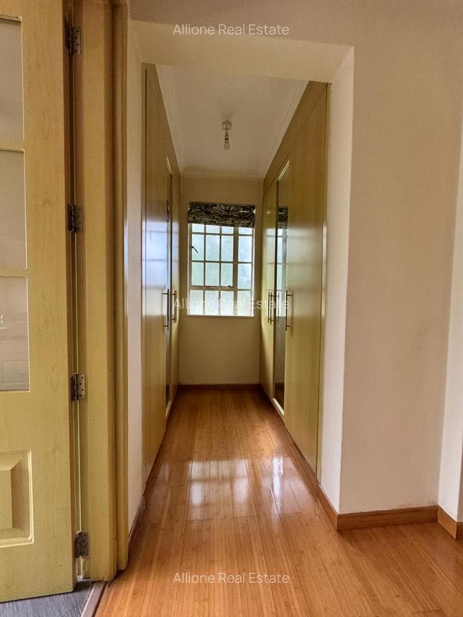 4 Bed Townhouse with Walk In Closet at Near The Hub Mall - 15
