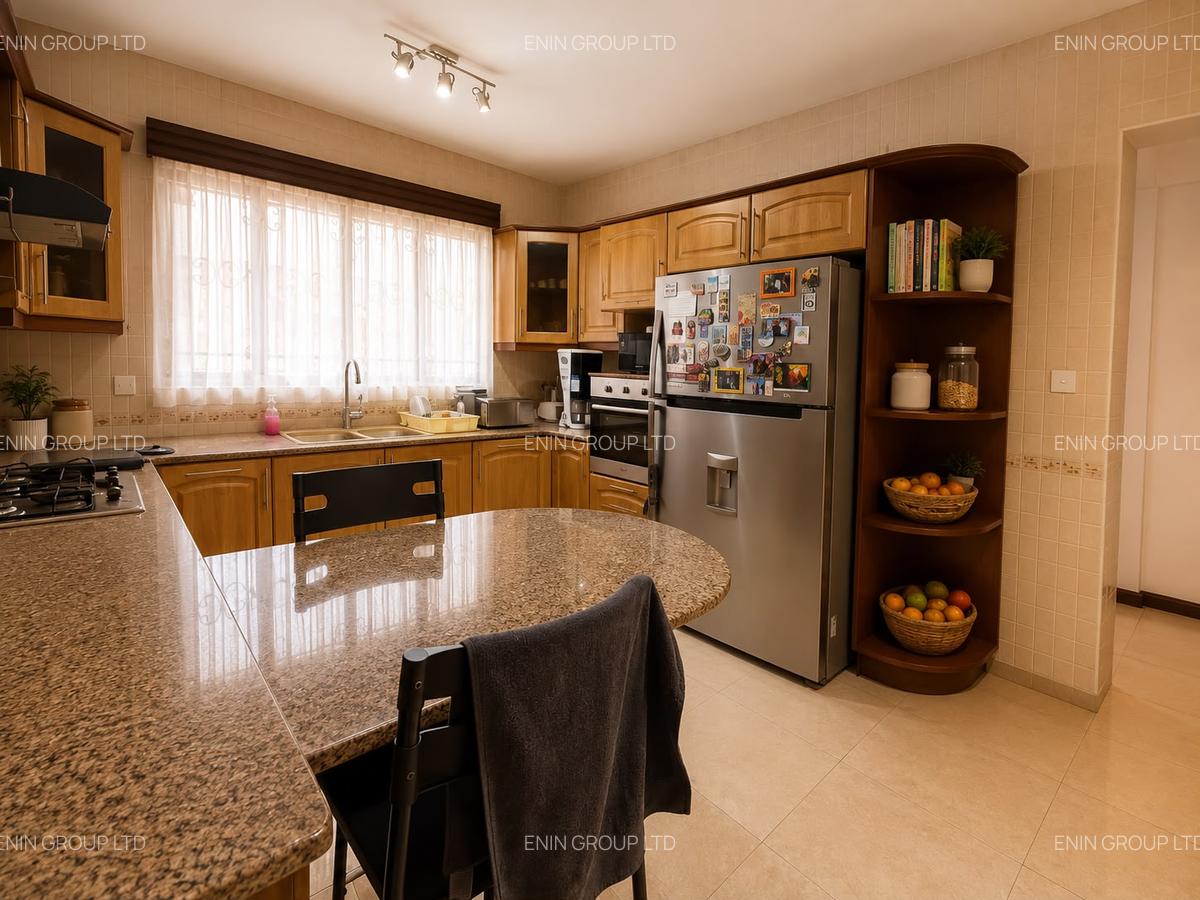 4 Bed Townhouse with En Suite at Grevillea Grove - 3