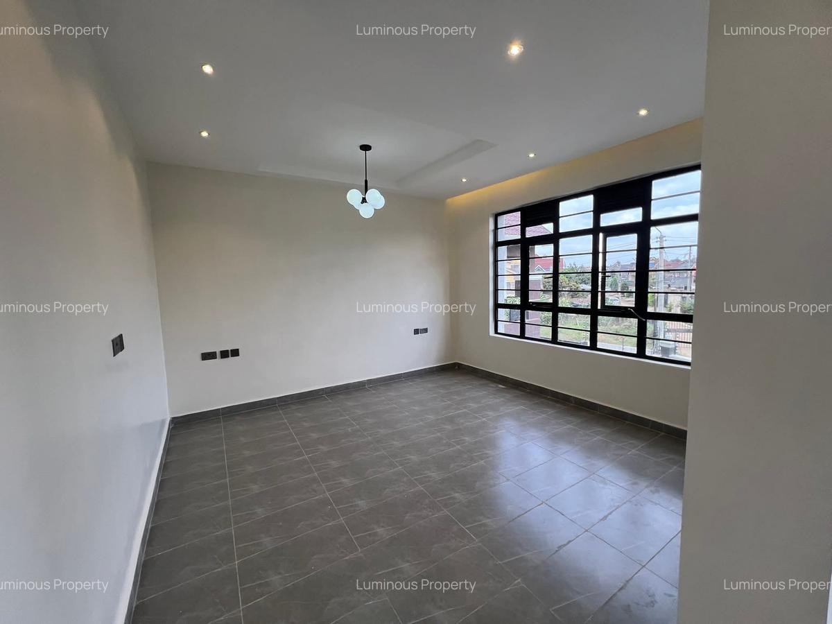 4 Bed House with En Suite at Membley - 10