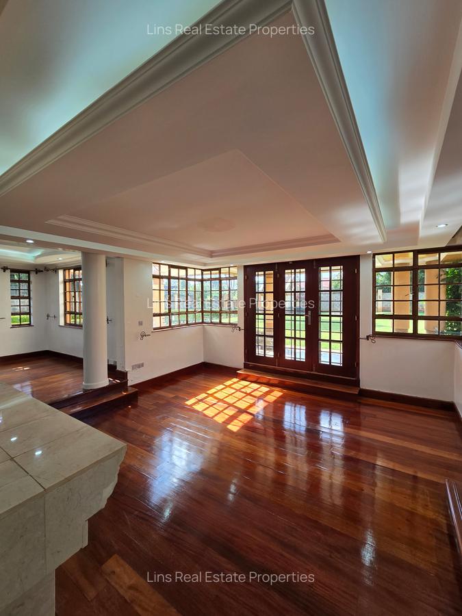 5 Bed House with En Suite in Runda - 8