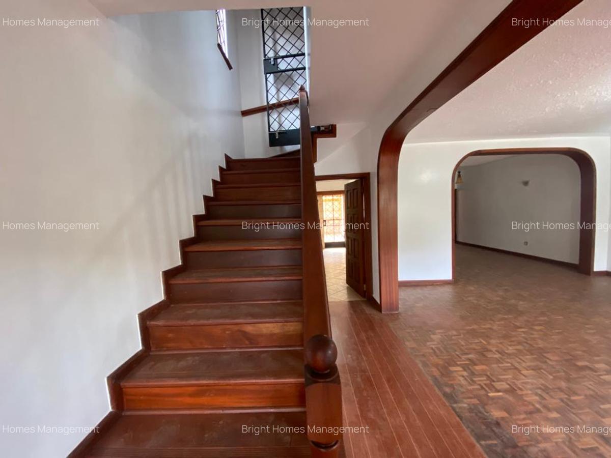 4 Bed Townhouse with En Suite in Lavington - 14