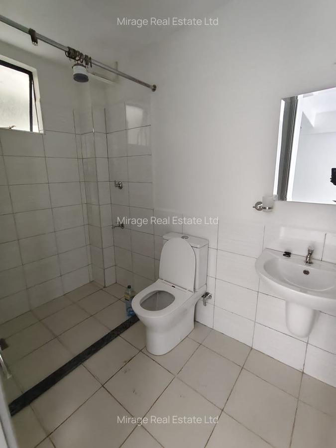 1 Bed Apartment with Swimming Pool in Garden Estate - 7