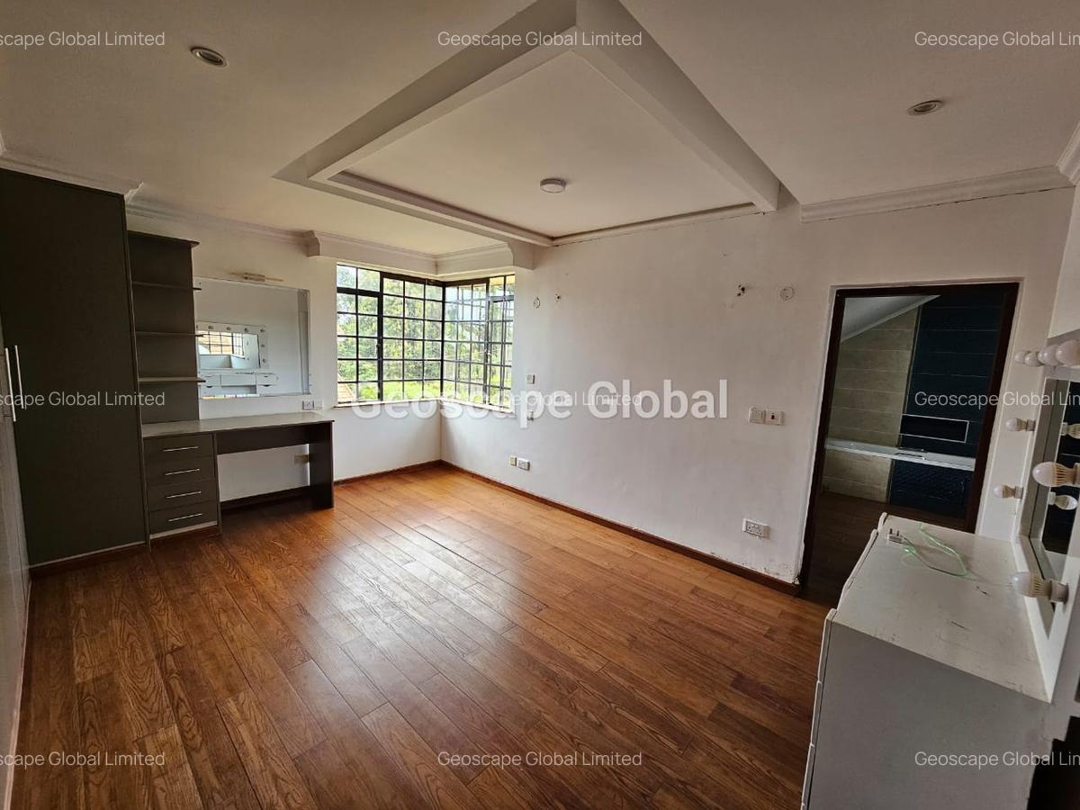 4 Bed Villa with En Suite in Kitisuru - 2