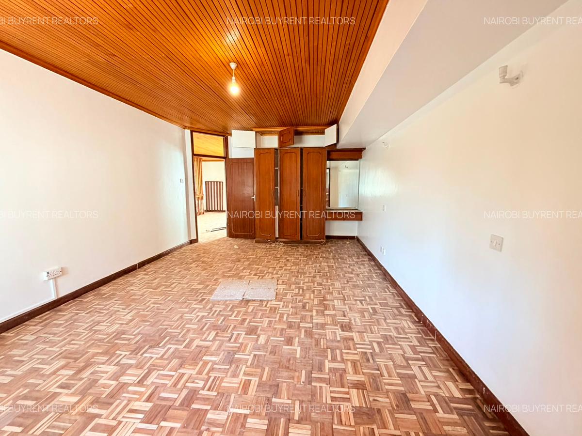 4 Bed Townhouse with En Suite in Westlands Area - 7
