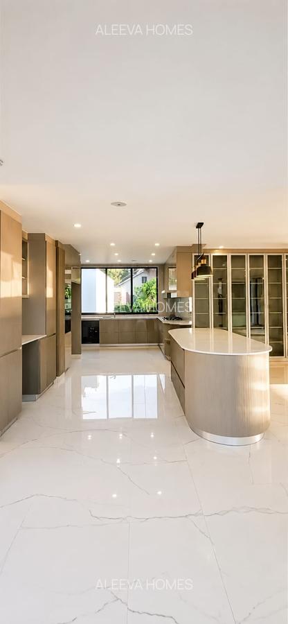 5 Bed Villa with En Suite in Karen - 9