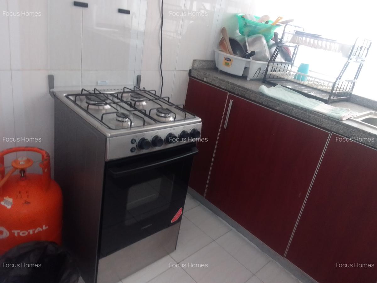2 Bed Apartment with En Suite in Lavington - 17