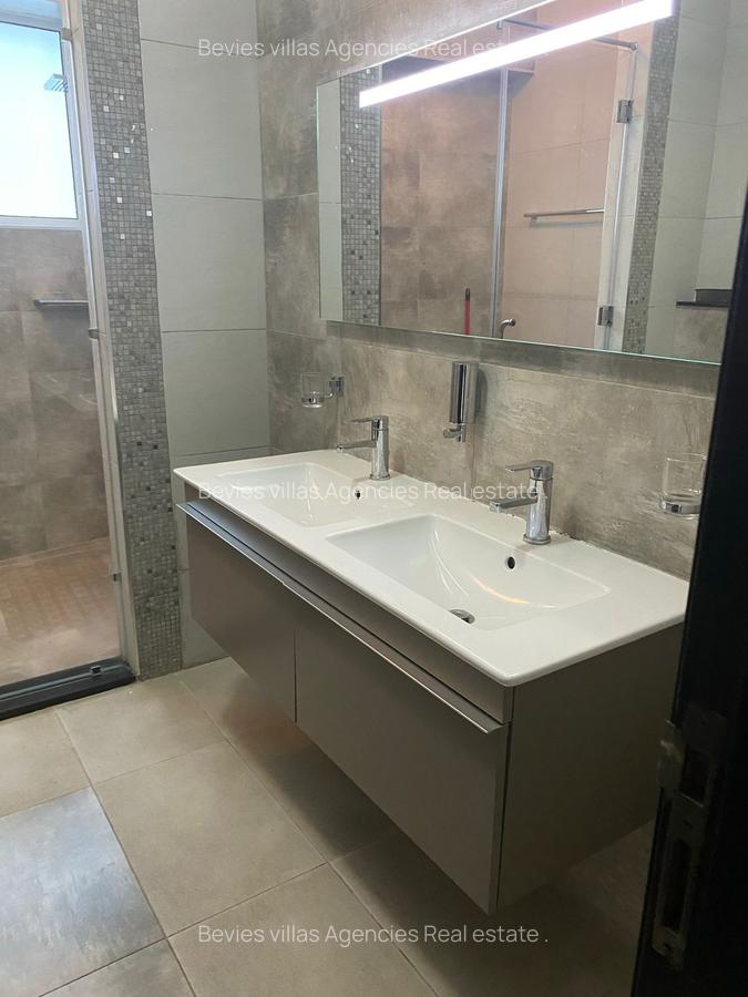 3 Bed Apartment with En Suite at Westlands - 14