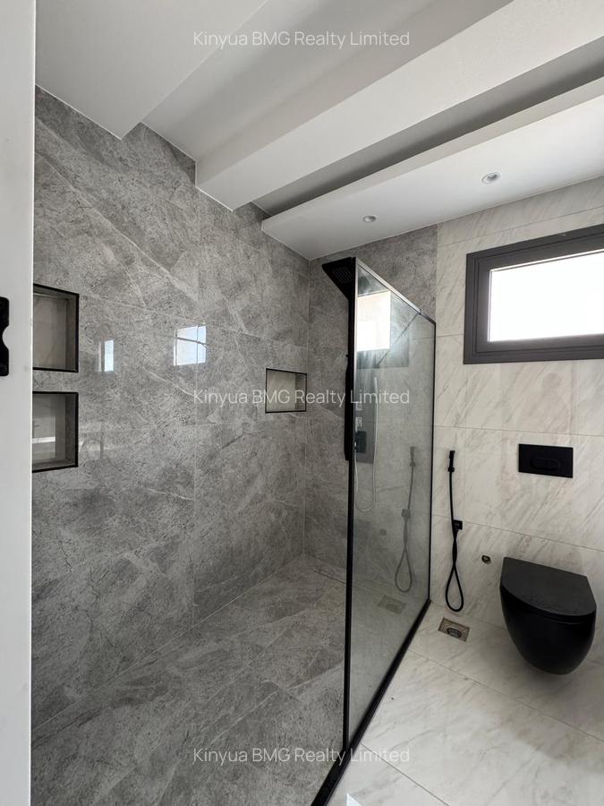3 Bed Apartment with En Suite in Nyali Area - 2