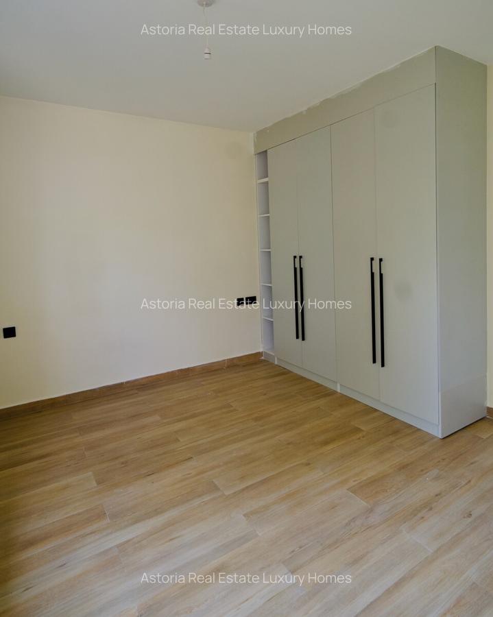 3 Bed Apartment with En Suite at 2026-429 - 17