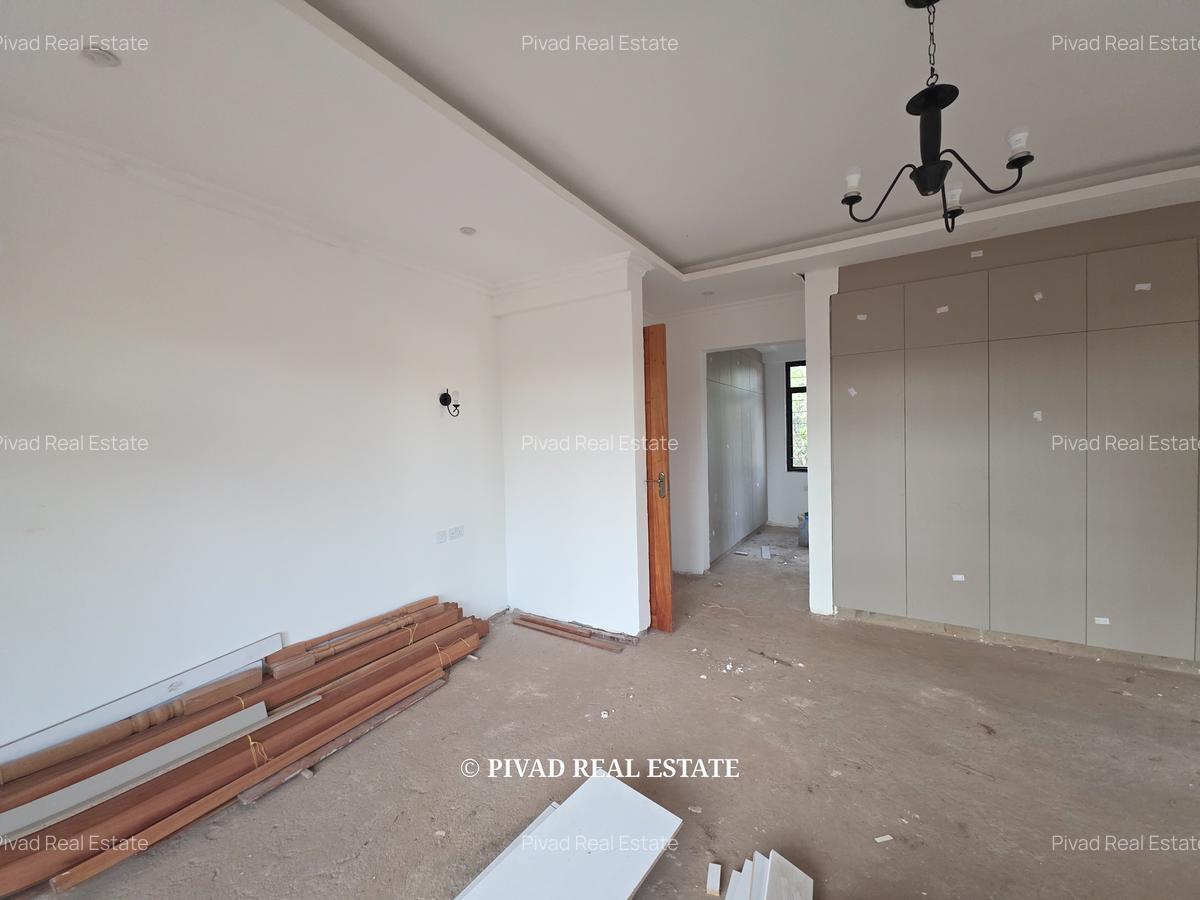 4 Bed House with Garden in Runda - 7