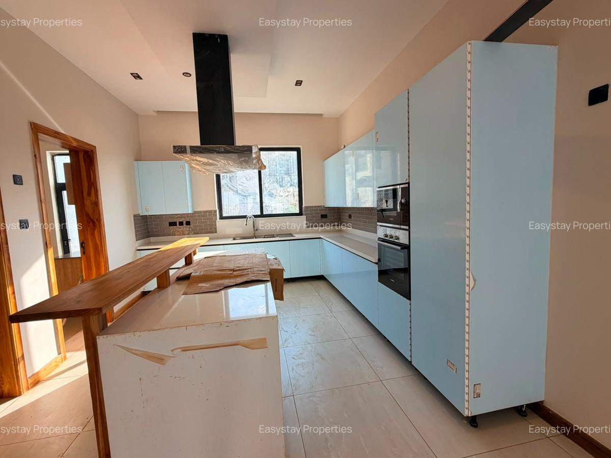 4 Bed Villa with En Suite in Loresho - 3