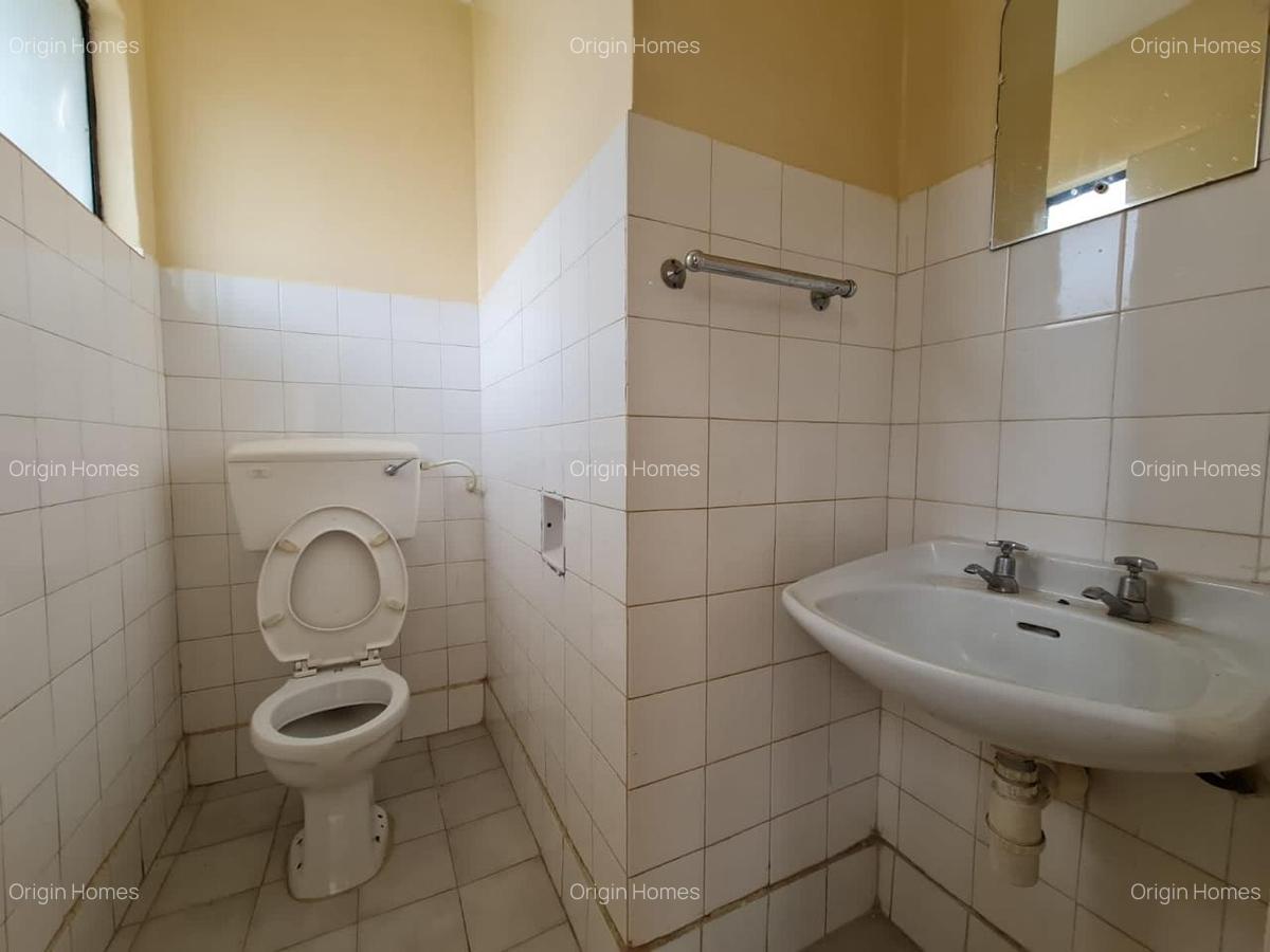 4 Bed Townhouse with En Suite at Kilimani - 12