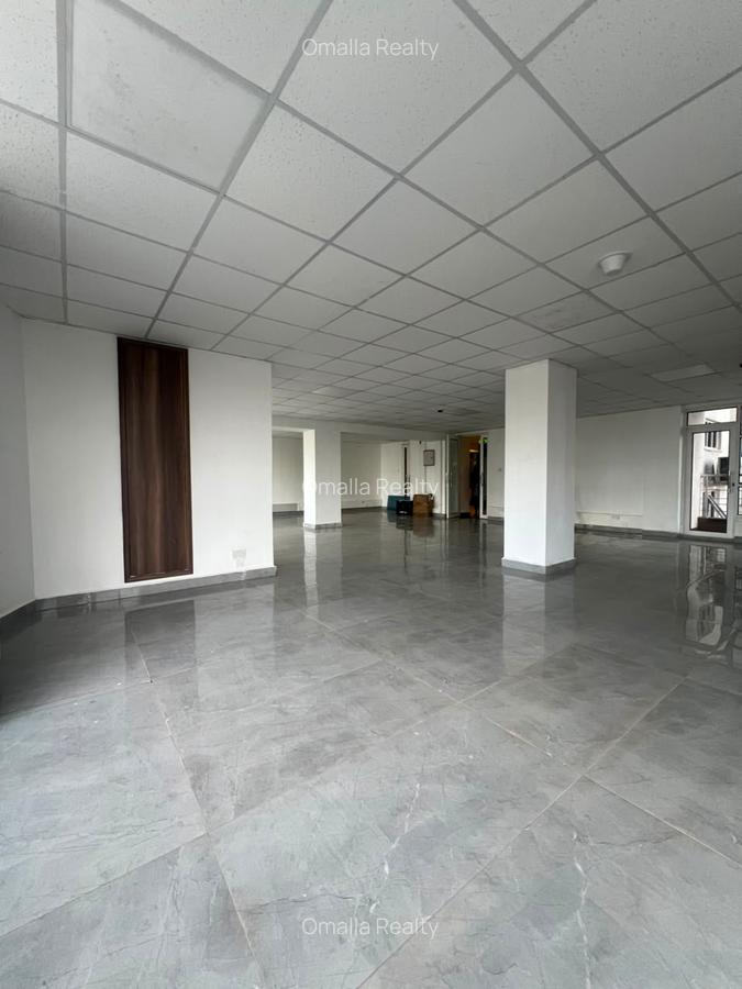 1,800 ft² Office with Service Charge Included in Westlands Area - 5