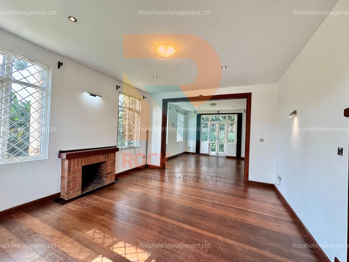 5 Bed Townhouse with En Suite in Rosslyn - 3
