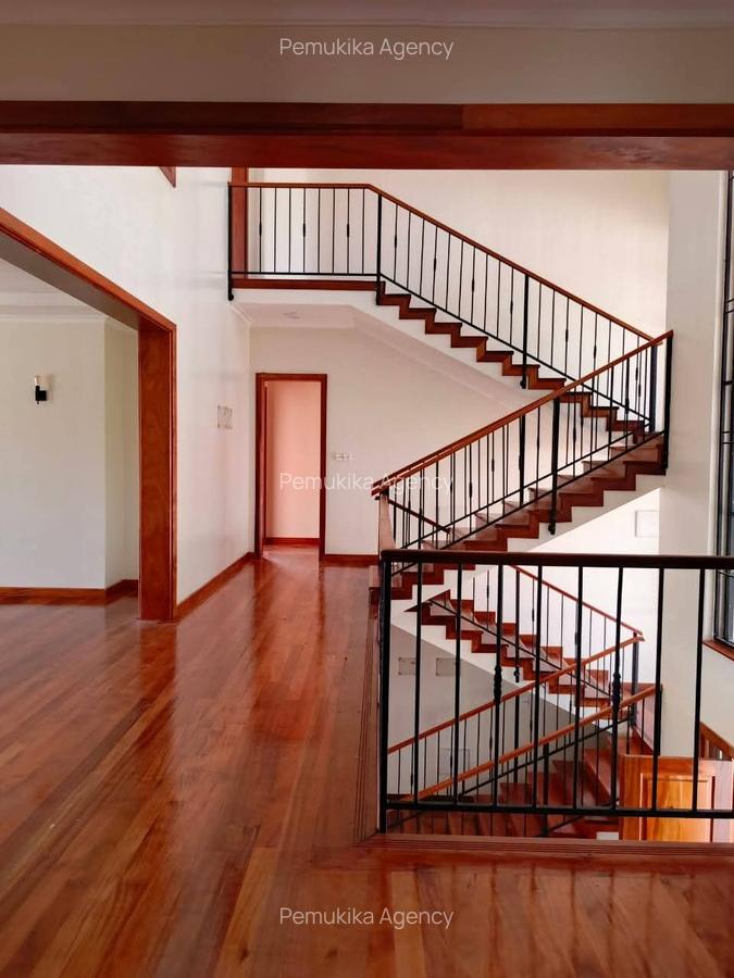 6 Bed Townhouse with En Suite in Loresho - 5