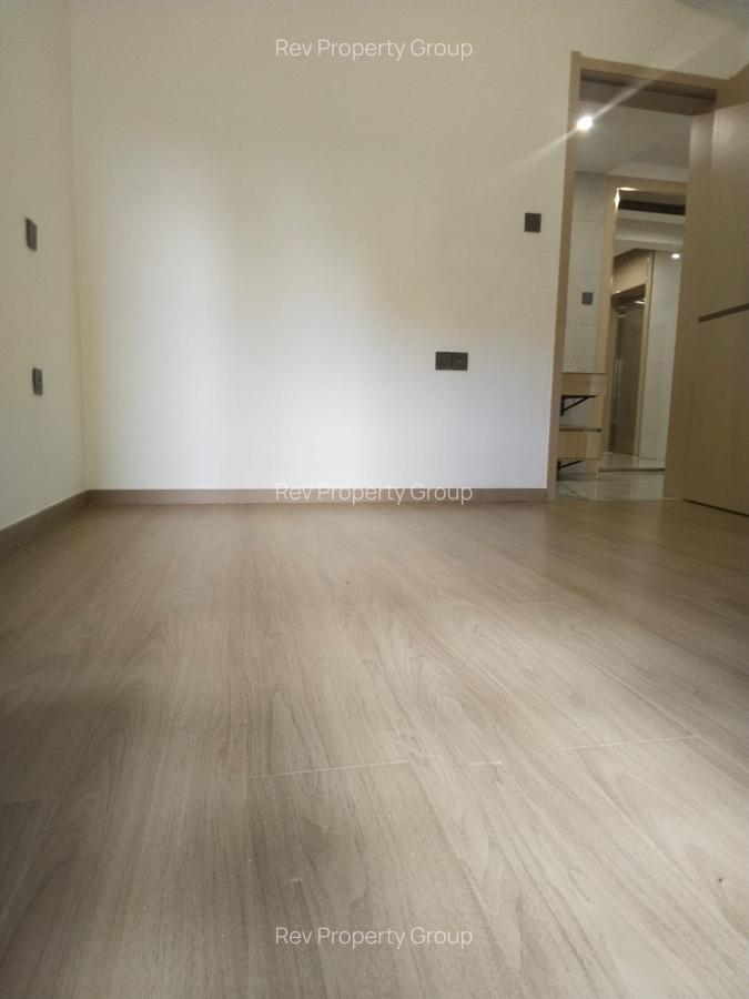 2 Bed Apartment with En Suite in Riverside - 8