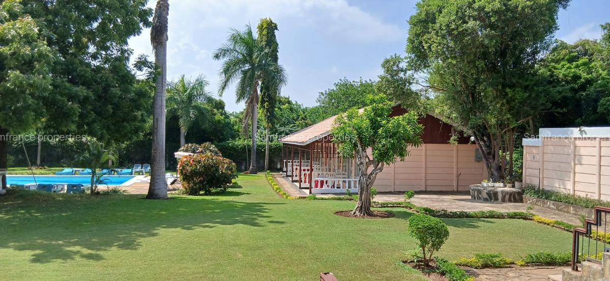 Furnished 1.5 ac Commercial Property with Service Charge Included at Bungalow Road - 16