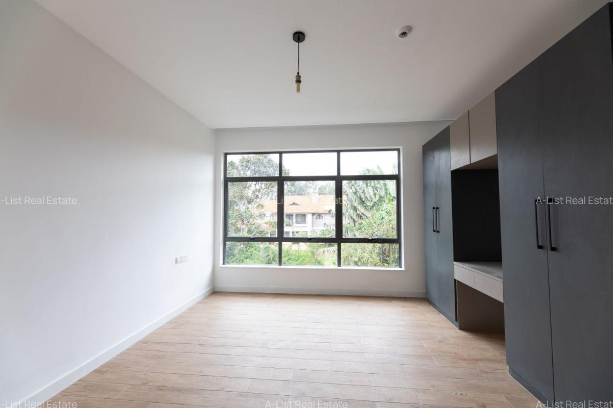 4 Bed Apartment with Swimming Pool at Two Rivers - 8