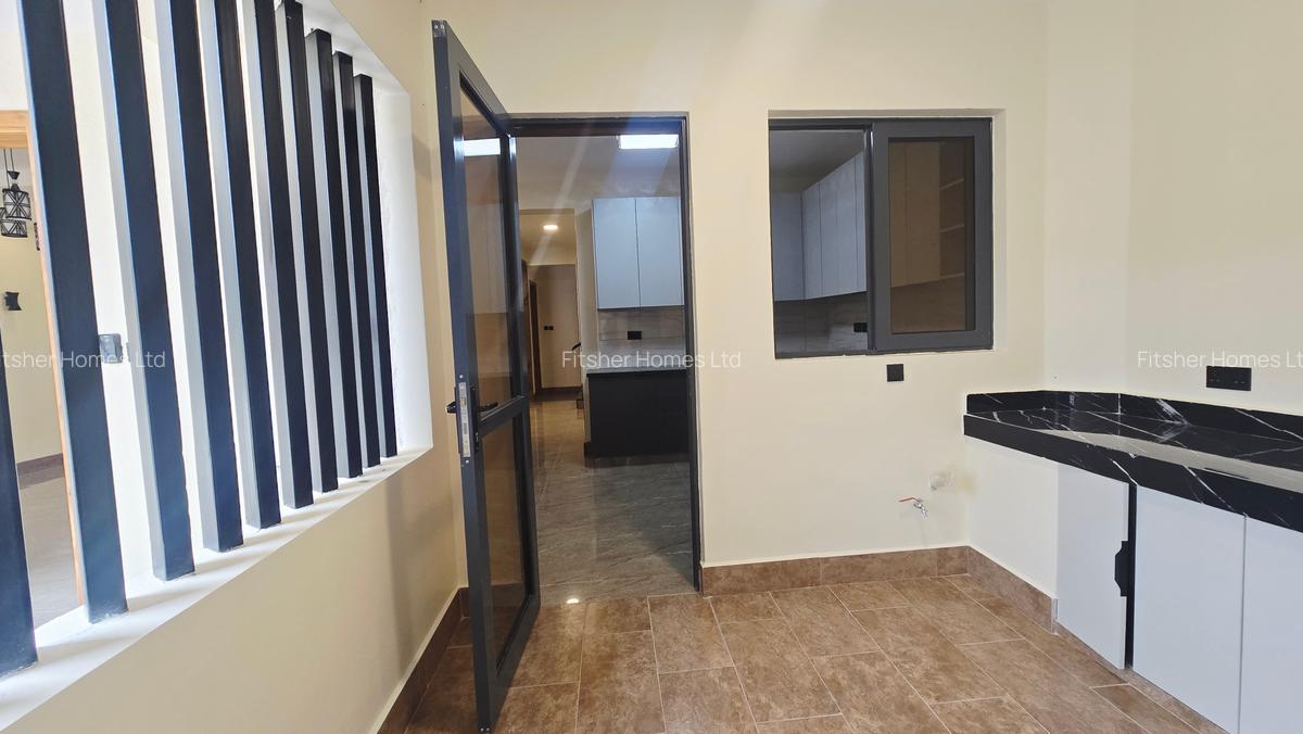 4 Bed Townhouse with En Suite in Ruaka - 13